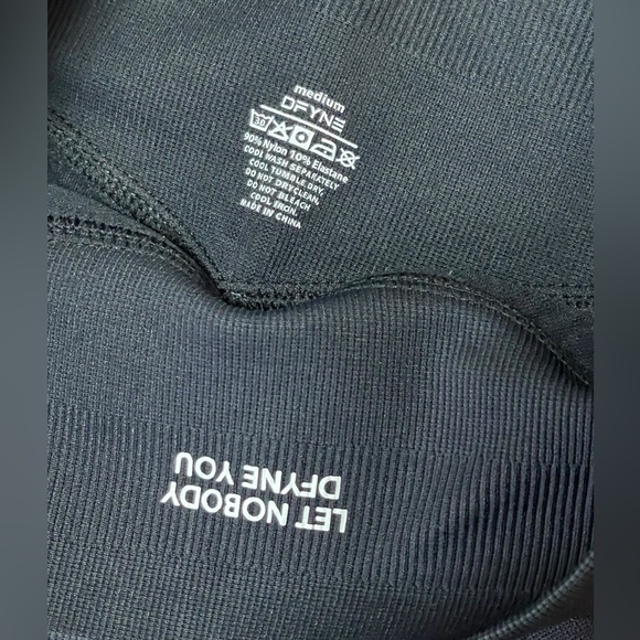 DFYNE Impact 4.5" seamless shorts in Midnight Black Size Medium - Picture 4 of 4